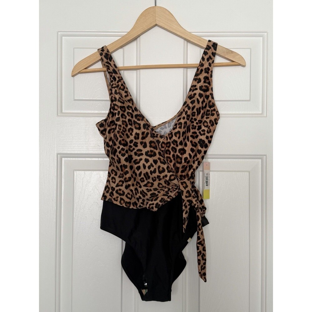 Summersalt Perfect Wrap One Piece Swimsuit Size 6 NWT Leopard